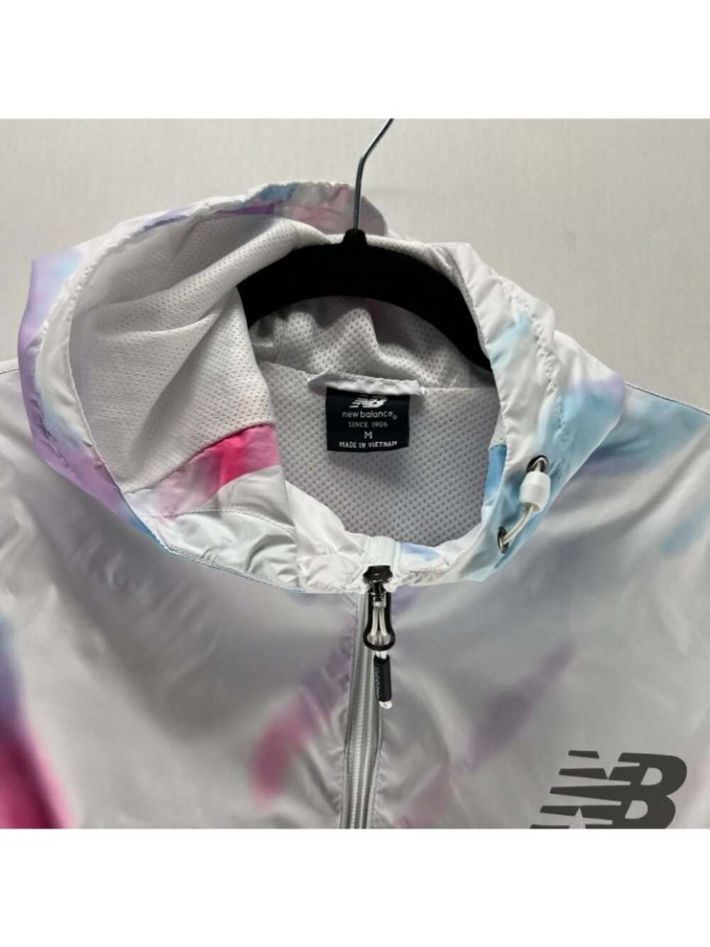 New Balance Tie Dye Windbreaker Jacket Womens M Zip Up Hooded Pocket Lined White - Picture 9 of 10
